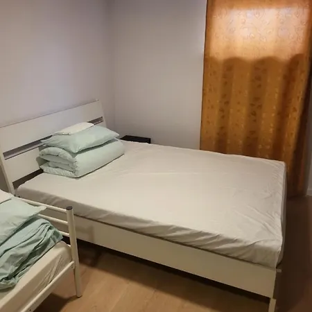 Rooms4Rest Wiertnicza - Private Rooms For Tourists-2